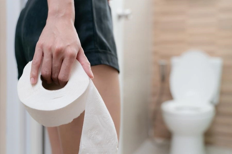 اولین توالت رفتن بعد از زایمان؛ تجربه‌ای نگران‌کننده اما طبیعی