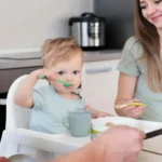 غذاخور کردن نوزاد از صفر تا صد | بهترین روش‌ها و نکات کاربردی